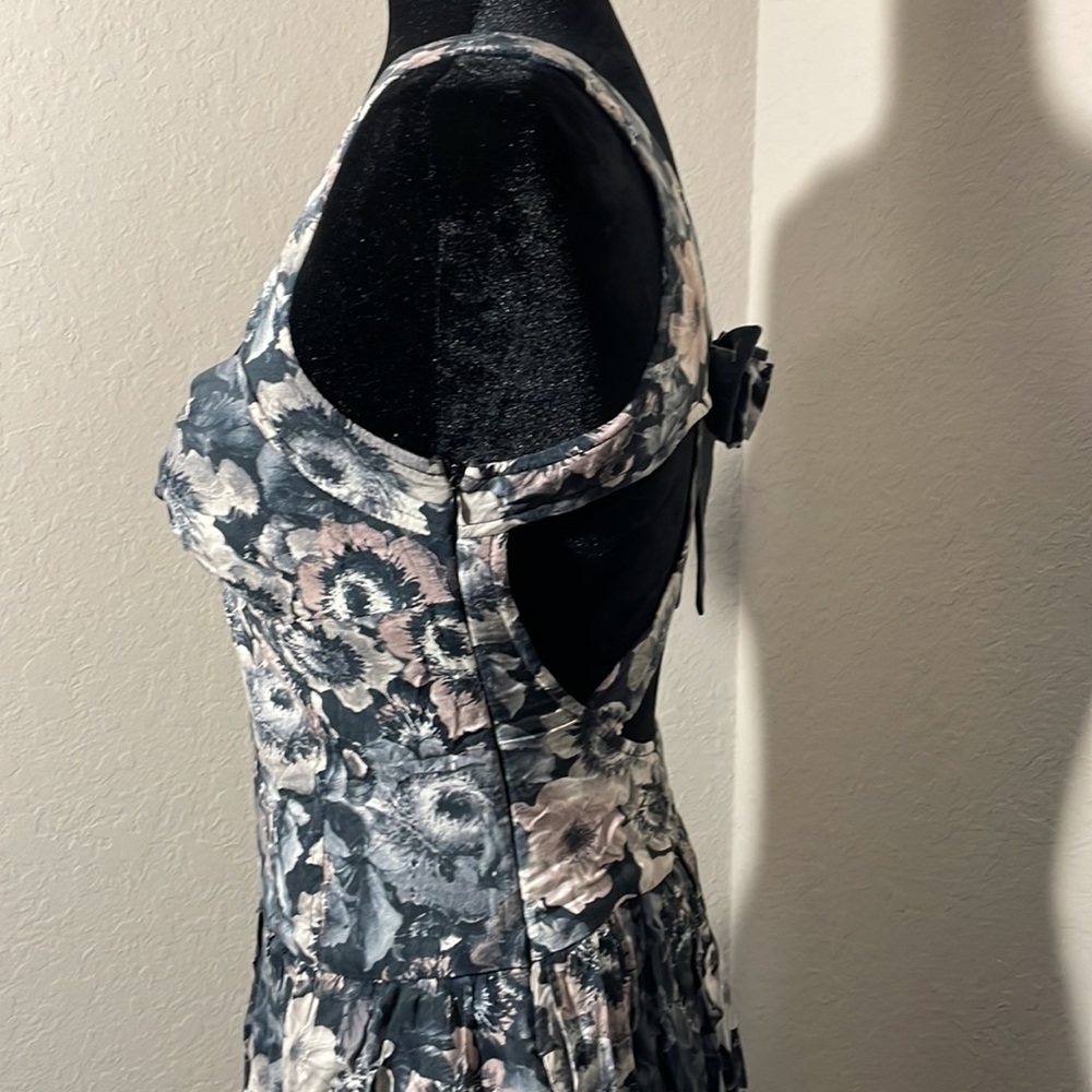 One of a kind boutique dress - Picture 5 of 6
